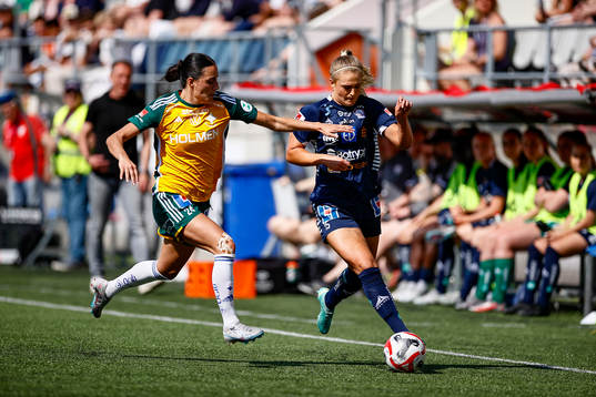 IFK Norrköpings Irma Cajlakovic och Linköpings Lisa Björk
