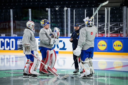 Goaltenders Jacob Johansson, Lars Johansson and Jesper