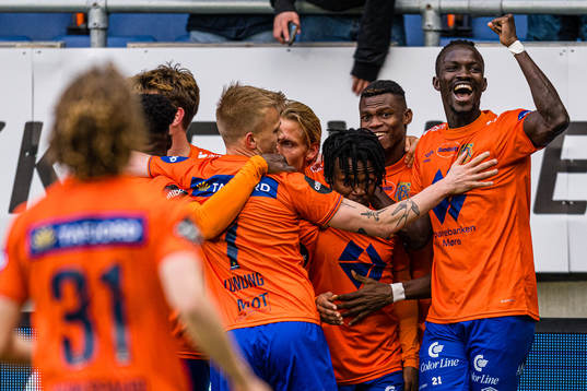 Isaac Atanga of Aalesund celebrates after scoring the 3-0 goal
