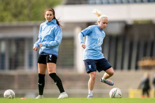 Malin Gunnarsson och Melina Skarström