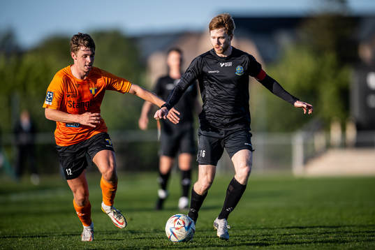 Torns IFs Emil Jönsson och Lunds BKs Dennis Olofsson