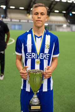 IFK Göteborgs spelare med pokalen