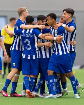 IFK Göteborgs spelare jublar