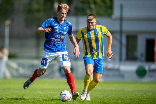 Åtvidabergs FFs Oskar Stejdahl och Eskilsminne IFs Dragos Daniel Farcas Lohan