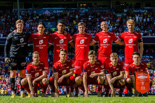 The starting eleven of Brann, from the top left; Mathias