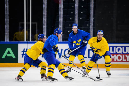 Rasmus Sandin, Carl Grundström, Alexander Nylander and