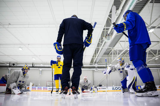Goaltender Lars Johansson, André Petersson, goaltender