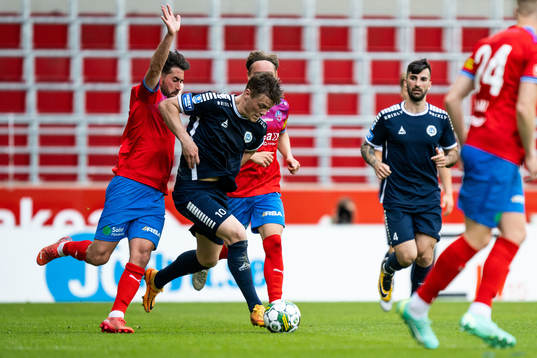 Helsingborgs Frederik Holst och Utsiktens Albin Skoglund