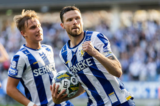 IFK Göteborgs Marcus Berg jublar efter 1-1