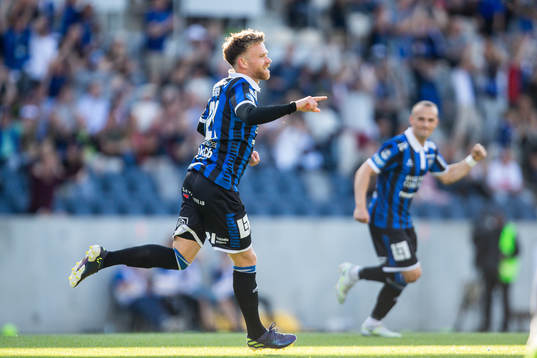 Sirius Dennis Widgren jublar efter 1-0