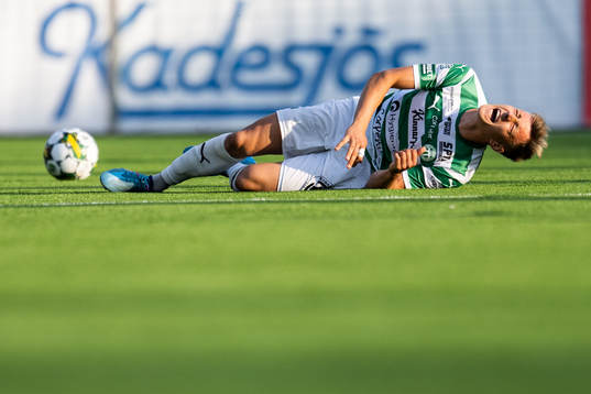 Västerås SKs Simon Gefvert har ont