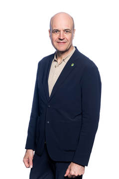 Fredrik Reinfeldt, ordförande i Svenska fotbollförbundets styrelse, poserar för ett porträtt den 23 maj 2023 i Stockholm. 