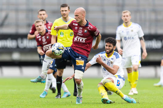 Örgrytes Jonathan Drott och GIF Sundsvalls Paya Pichkah