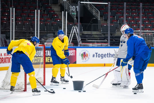 Jonathan Pudas, Christian Folin, goaltender Jacob Johansson