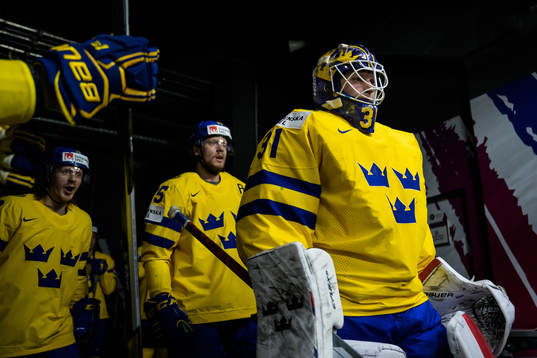 Marcus Sörensen, Jacob de la Rose and goaltender Lars