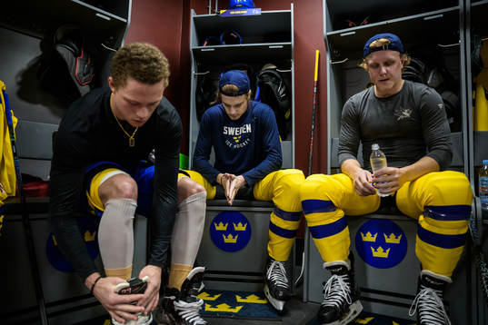 Lucas Raymond, Leo Carlsson and Fabian Zetterlund of Sweden