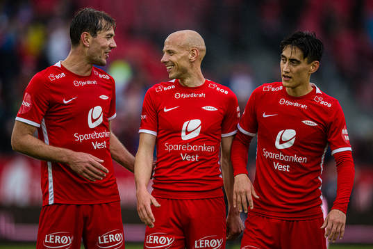 Fredrik Pallesen Knudsen, Ruben Kristiansen and Svenn Crone of Brann celebrates
