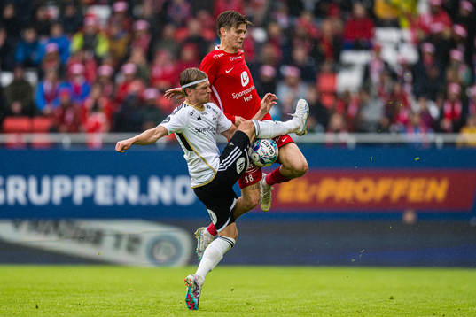 Olaus Jair Skarsem of Rosenborg and David Møller Wolfe of
