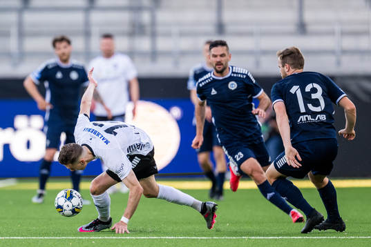 Örebros Jake Larsson och Utsiktens Erik Gunnarsson