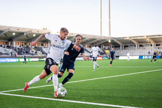 Örebros Daniel Björnquist och Utsiktens Fredrik Martinsson