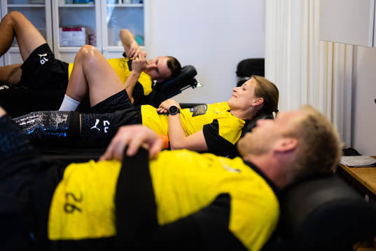 Oscar Uddenäs, Anna Anvegård och målvakt Peter