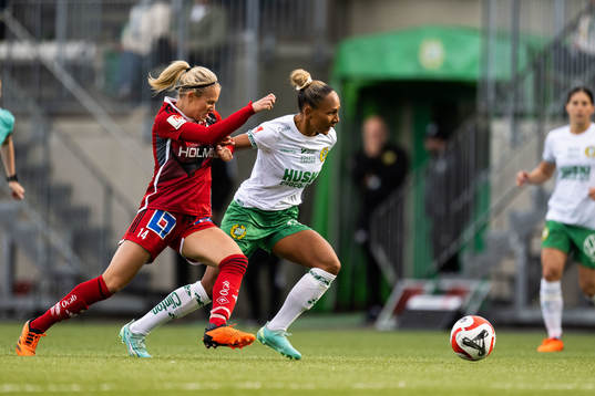 IFK Norrköpings Elsa Burvall och Hammarbys Madelen Janogy