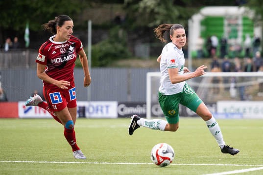 IFK Norrköpings Irma Cajlakovic och Hammarbys Simone Boye