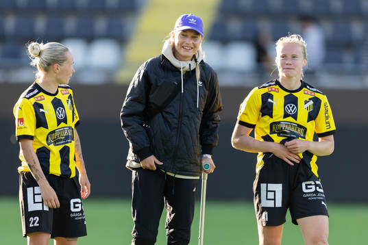Häckens Marika Bergman Lundin, Stine Larsen och Julie