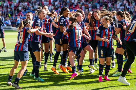 Fridolina Rolfö of Barcelona celebrates