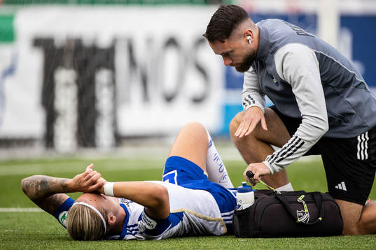 IFK Norrköpings Arnor Sigurdsson har ont