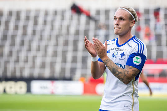 IFK Norrköpings Arnor Sigurdsson lämnar planen