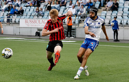 Brommapojkarnas Gustav Sandberg Magnusson och IFK