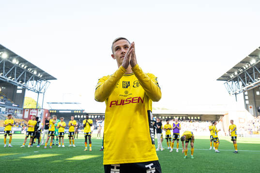 Elfsborgs Jacob Ondrejka tackar publiken