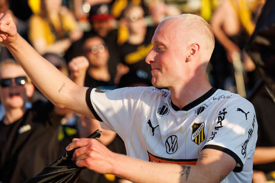 Häckens Valgeir Fridriksson jublar