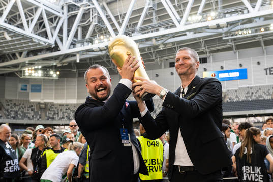 Hammarbys vice vd Markus Nilsson och vd Richard von Yxkull