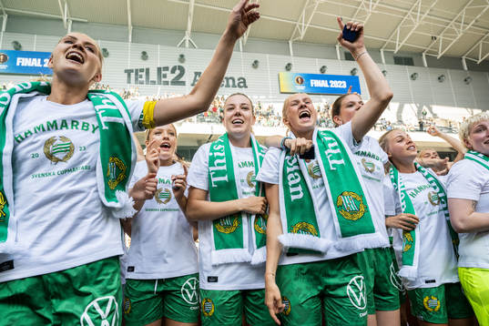 Hammarbys Alice Carlsson, Emma Westin, Ellen Wangerheim,