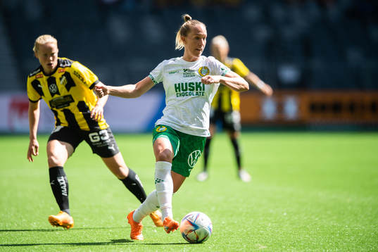 Häckens Julie Blakstad och Hammarbys Julia Roddar