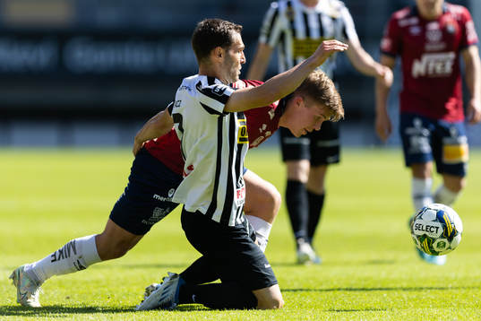 Landskronas Alexander Tkacz och Örgrytes Isak Dahlqvist