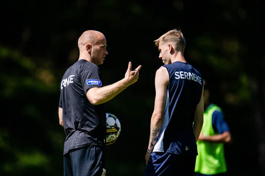 Nya tränaren Jens Berthel Askou och Elias Hagen