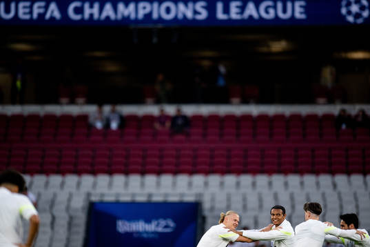 Erling Braut Haaland and Manuel Akanji of Manchester City