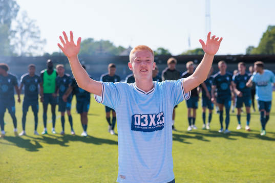 Malmö FFs Hugo Larsson jublar