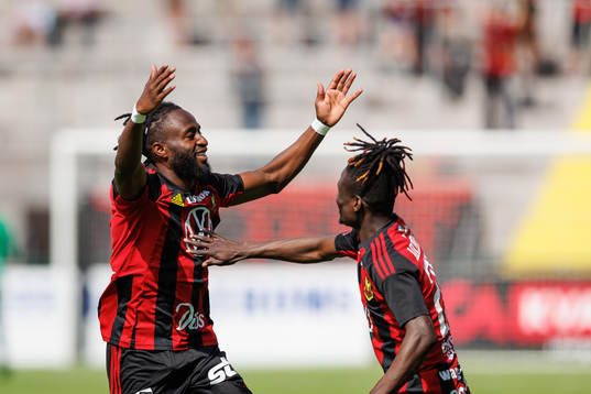 Östersunds Mansour Sinyan jublar