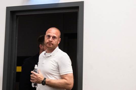 AIKs tränare Andreas Brännström på en presskonferens
