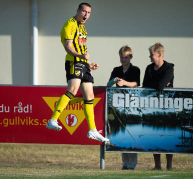 IFK Hässleholms Erjon Rama gör 0-1 och jublar i matchen i Svenska Cupen mellan Laholm och IFK Hässleholm i Laholm 12 juni 2023.