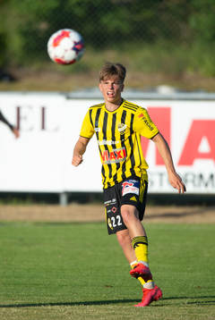 IFK Hässleholms Jussi Tikkanen i matchen i Svenska Cupen mellan Laholm och IFK Hässleholm i Laholm 12 juni 2023.