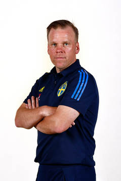 Assistant coach Viktor Eriksson