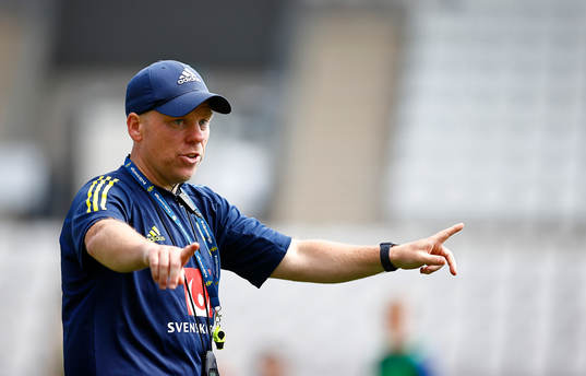 Assistant coach Viktor Eriksson