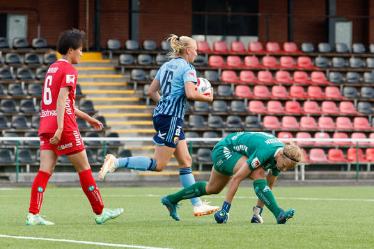 Djurgårdens Stinalisa Johansson efter att ha gjort 1-3