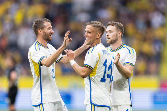 Jesper Karlsson of Sweden celebrates