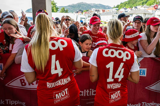 Nanne Ruuskanen and Rikke Bogetveit Nygard of Brann